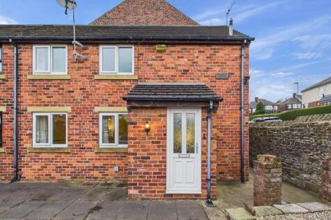 2 bedroom semi-detached house for sale