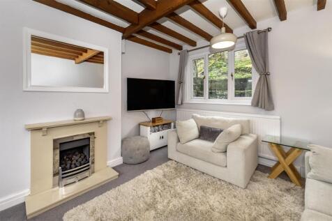 2 bedroom semi-detached house for sale