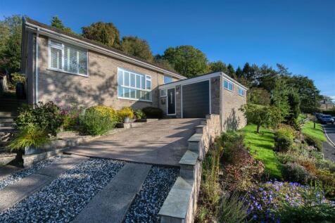 Castle Mount Crescent, Bakewell 3 bed detached house for sale