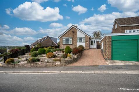 West Crescent, Matlock 2 bed detached bungalow for sale