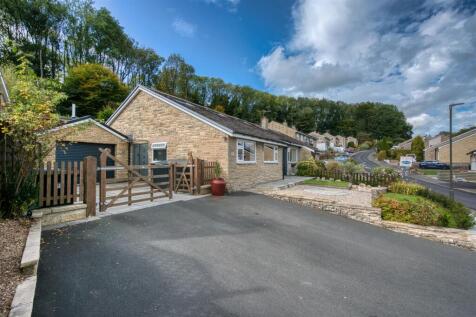 4 bedroom semi-detached bungalow for sale