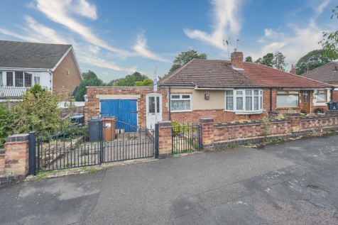 2 bedroom semi-detached bungalow for sale