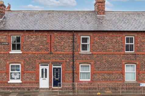 Wilderspool Causeway, Warrington 2 bed terraced house for sale