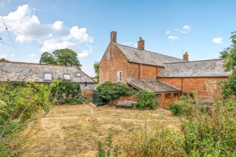 Standle, Wellington TA21 4 bed farm house for sale