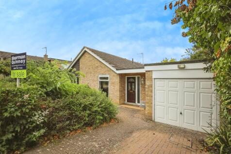 3 bedroom detached bungalow for sale