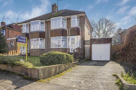 Delamere Road, Earley, Reading 3 bed semi