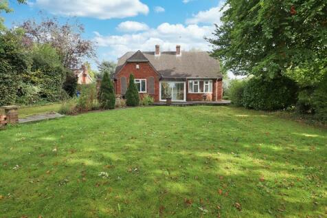 3 bedroom detached bungalow for sale