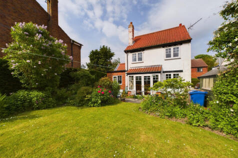 Main Street, Watton, YO25 9AW 3 bed detached house for sale