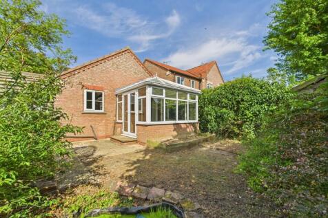 Reynard Close, Hutton Cranswick, YO25... 2 bed detached bungalow for sale