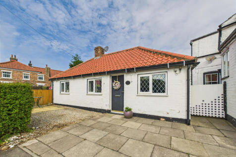 Wold Newton, Driffield, YO25 3YD 1 bed detached bungalow for sale