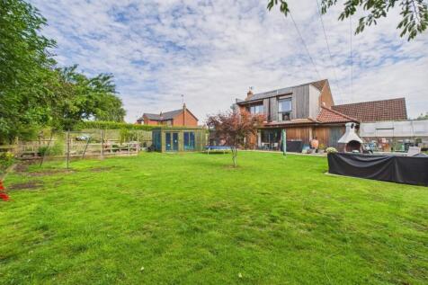 West End, Kilham, YO25 4RR 5 bed detached house for sale