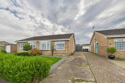 Cherry Close, Driffield, YO25 6SL 2 bed semi