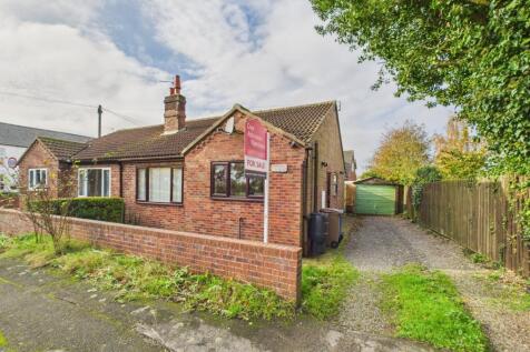 Beverley Road, Watton, YO25 9AG 2 bed semi