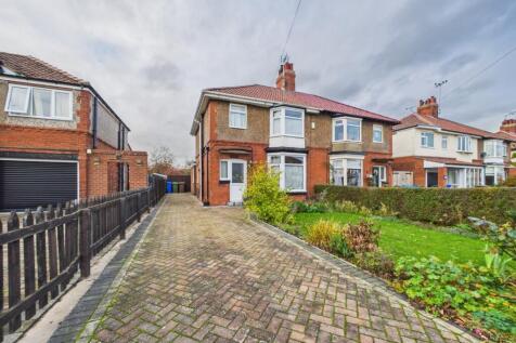 Manorfield Road, Driffield, YO25 5JE 3 bed semi