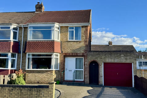 Sigston Road, Beverley, HU17 9PJ 3 bed semi