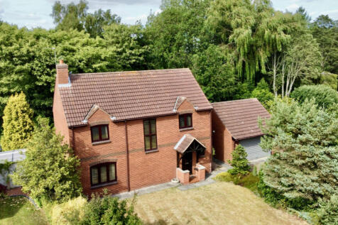 Pear Tree Park, Howden, DN14 7BG 3 bed detached house for sale