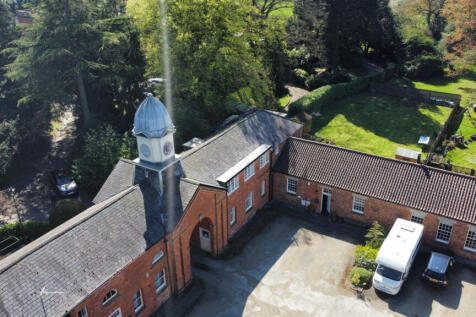 Stable Mews, Redwood Drive, YO25 8UH 4 bed house for sale