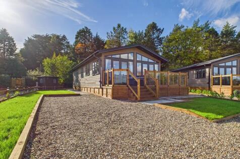 Leconfield Road, Cherry Burton, HU17 7LJ 3 bed mobile home for sale