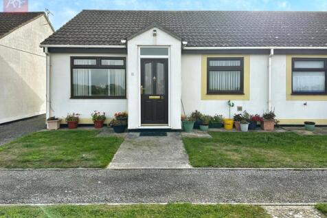 Knoll Park, South Road, Brean, TA8 2 bed semi