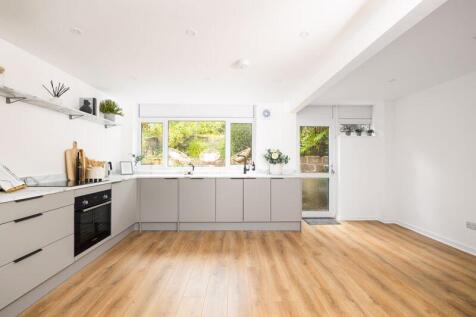 Larkhall, Bath 3 bed end of terrace house for sale