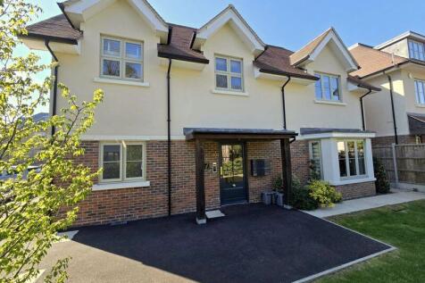 Elizabeth Grove 1 bed apartment for sale