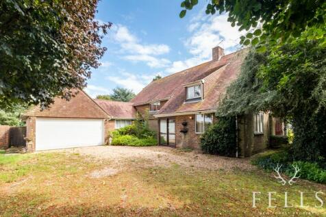 Blandford Forum DT11 4 bed detached house for sale