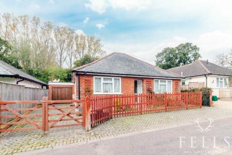 3 bedroom detached bungalow for sale