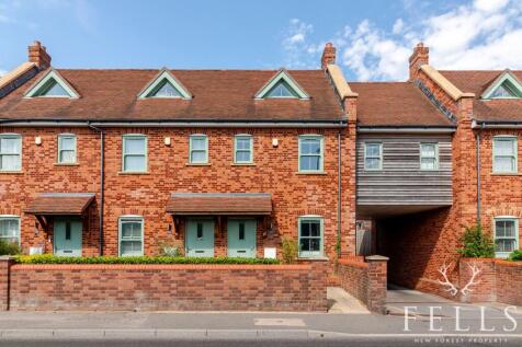 Christchurch Road, Ringwood BH24 3 bed terraced house for sale