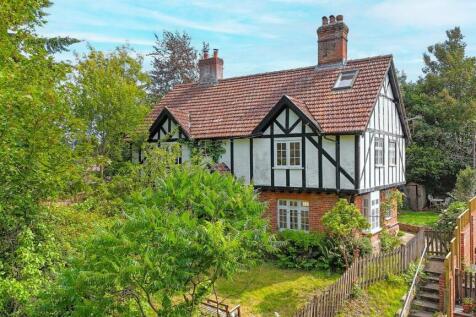 Pikes Hill, Lyndhurst, SO43 3 bed semi