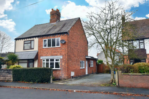 2 bedroom semi-detached house for sale