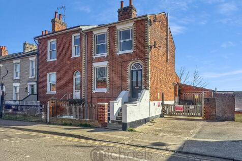 Roman Road, Colchester, Colchester, CO1 3 bed end of terrace house for sale