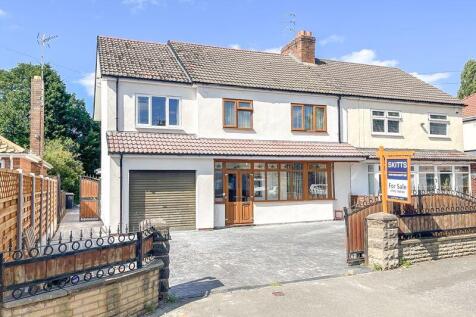 5 bedroom semi-detached house for sale