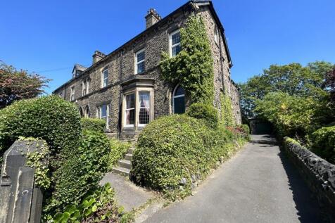 5 bedroom end of terrace house for sale