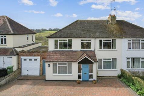 4 bedroom semi-detached house for sale