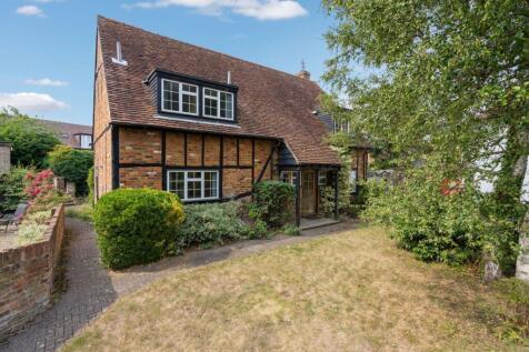 Fish Street Farm, High Street, Redbourn 3 bed detached house for sale