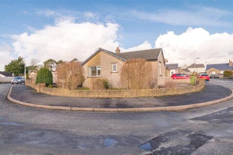 The Crescent, Carnforth LA6 2 bed bungalow for sale