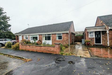 2 bedroom semi-detached bungalow for sale