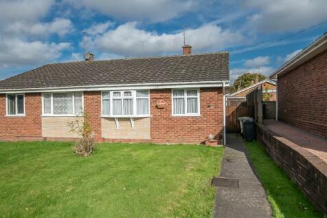 2 bedroom semi-detached bungalow for sale