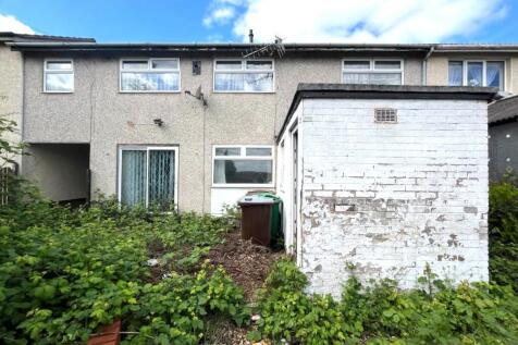 4 bedroom terraced house for sale