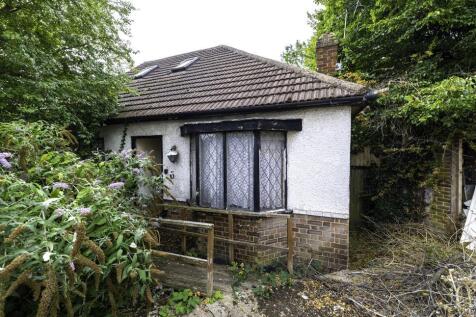 3 bedroom semi-detached bungalow for sale