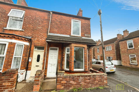 Curzon Street, Gainsborough DN21 3 bed end of terrace house for sale