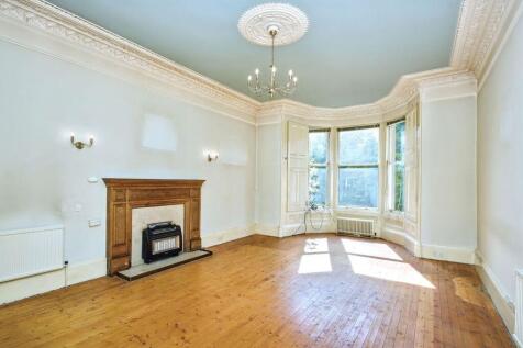 3 bedroom ground floor flat for sale