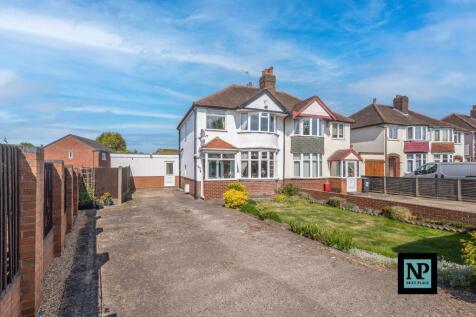 Watling Street, Two Gates, B77 3 bed semi