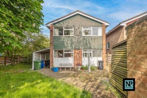 Hillcrest Close, Tamworth, B79 4 bed detached house for sale