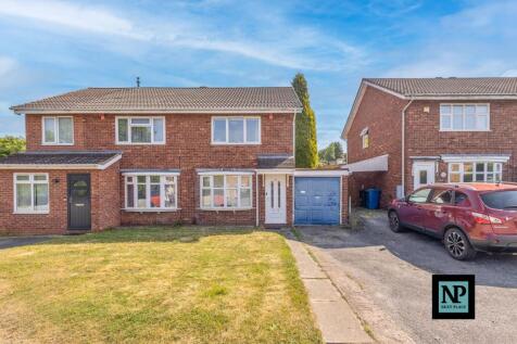 2 bedroom semi-detached house for sale