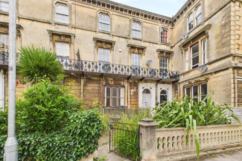 Terraced house for sale