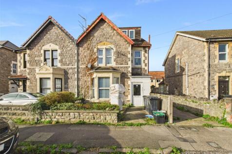 1 bedroom ground floor flat for sale