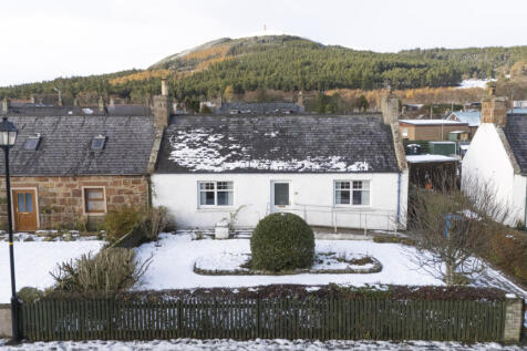 2 bedroom semi-detached bungalow for sale