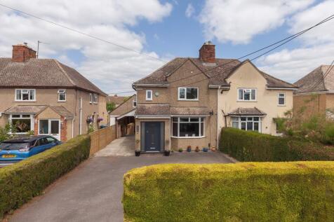 4 bedroom semi-detached house for sale