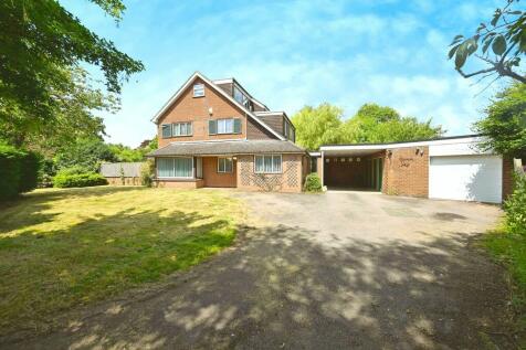 5 bedroom detached house for sale